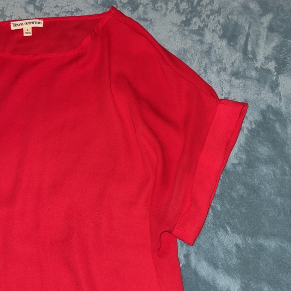 Red Loose Blouse - Picture 2 of 3